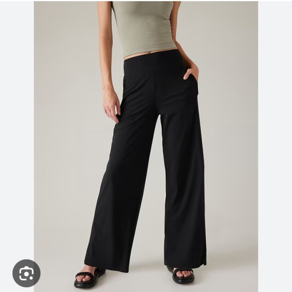 Athleta Cosmic Wide Leg Pants | High-Rise Wide Leg | Athletic Casual | S